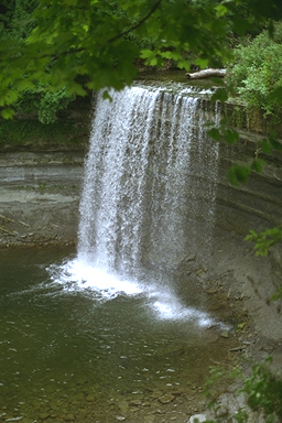[Photo: Bridal Veil Falls]