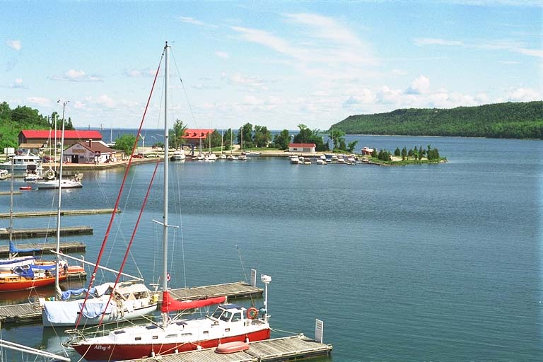 [Photo: Gore Bay Harbour]