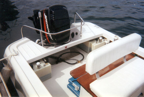 Photo: 1970 Outrage 21, stern cockpit and motor well