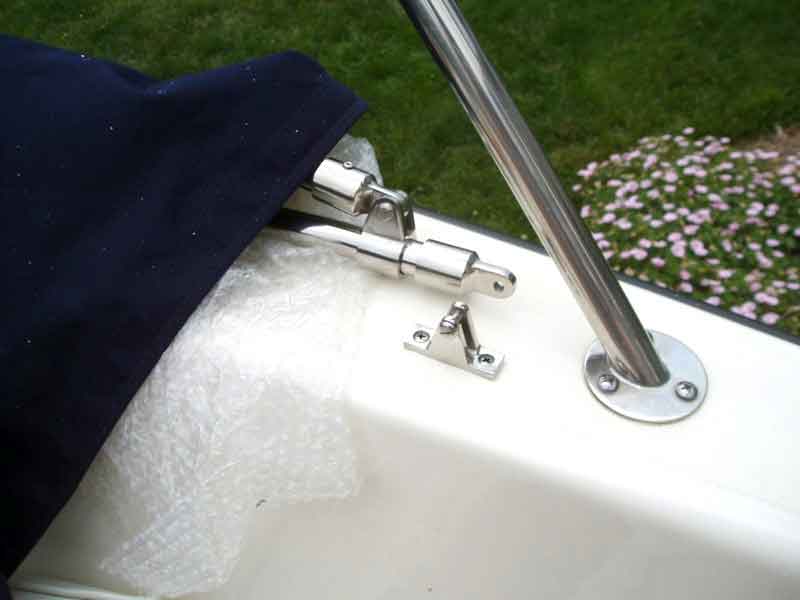 Photo: Install the hinge mounts
