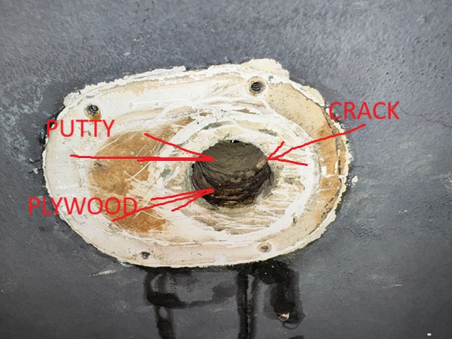 Putty Box Interior from bottom.jpg