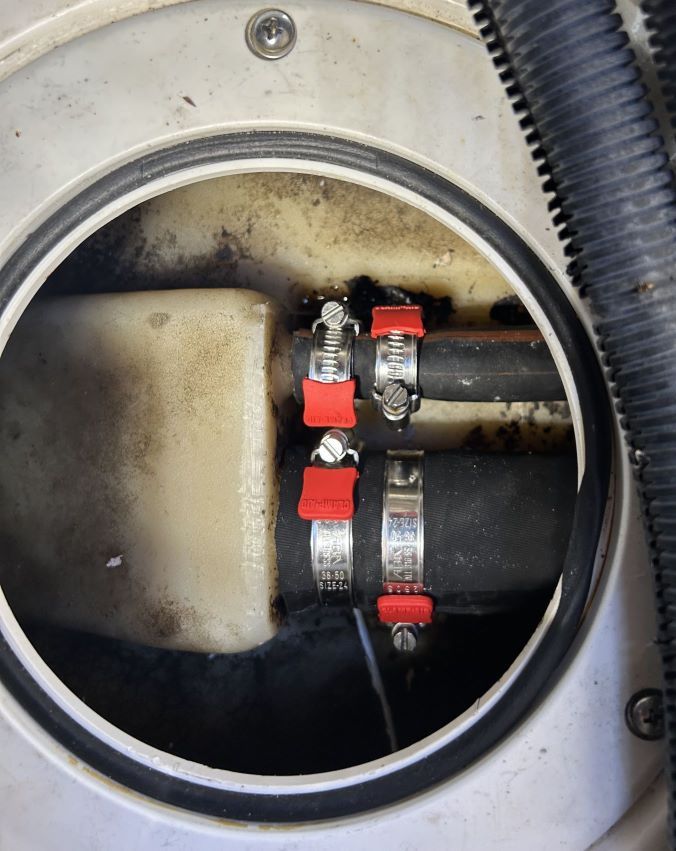 console tank fittings close up.JPG