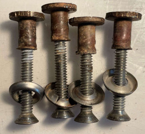 rustedTnutsMachineScrews.jpg