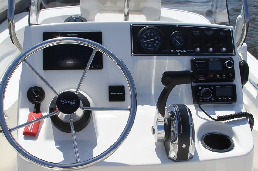 2018 150 Montauk Console.jpg