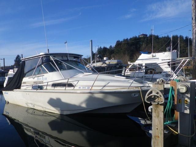 1990 Boston Whaler 31.jpg