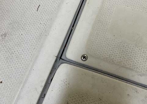 caulk2_.jpg