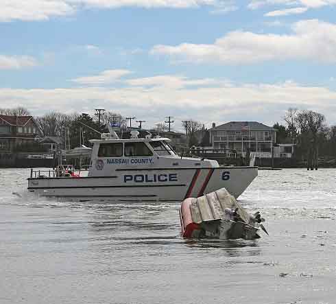 uscgCapsizeSternView.jpg