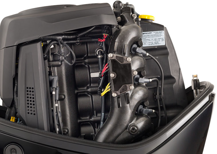 115HP_FourStroke_3qtr_Port_Cowl-Off.jpg
