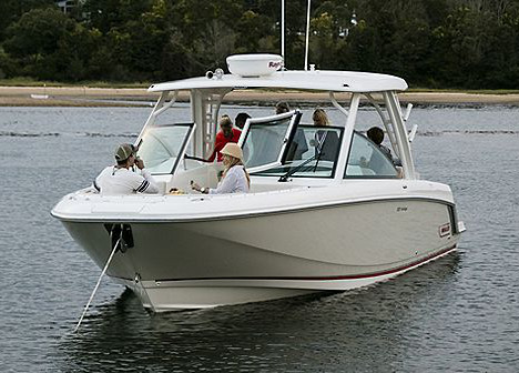 320VANTAGEwithSevenAboard.jpg