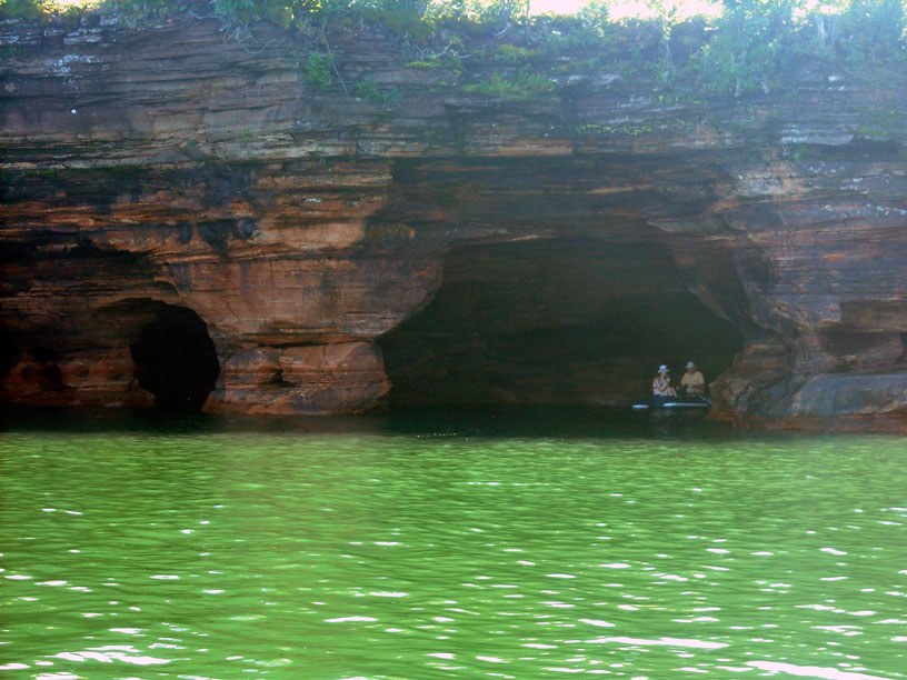 Photo: Devils Island sea cave, Apostle Islands, Lake Superior, Wisconsin.