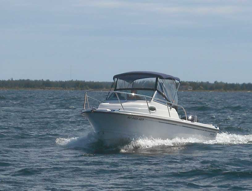 Photo: EASTPORT heading west into North Channel open water