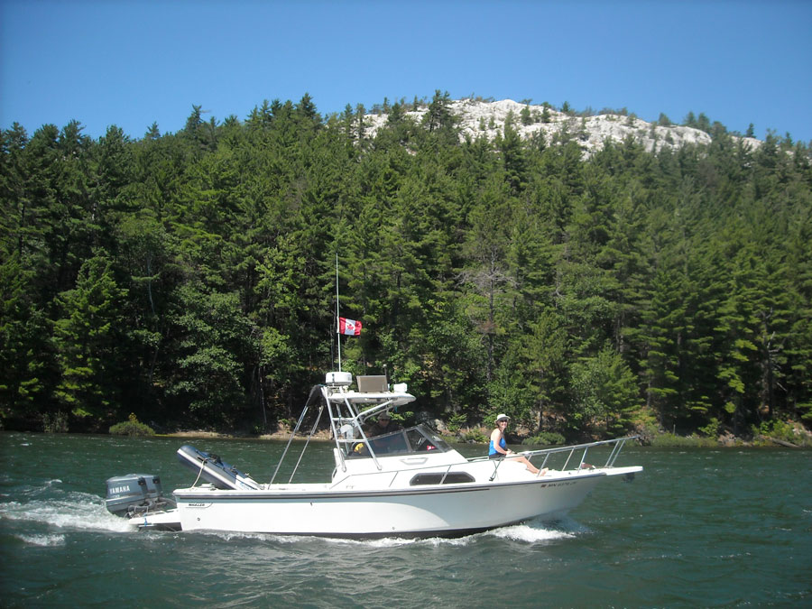 HOLLY MARIE underway approaching The Pool