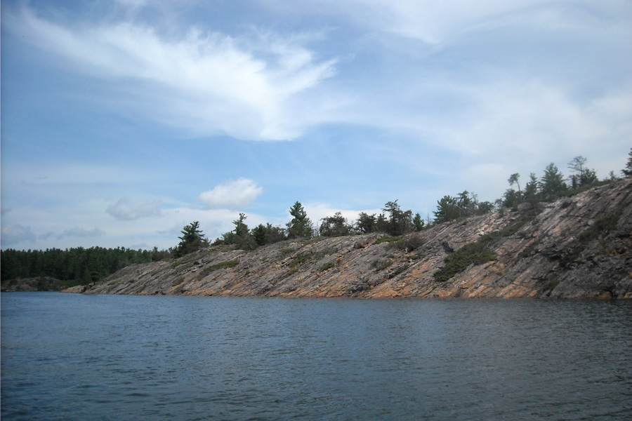 East Channel, McGregor Bay, Rock shoreline