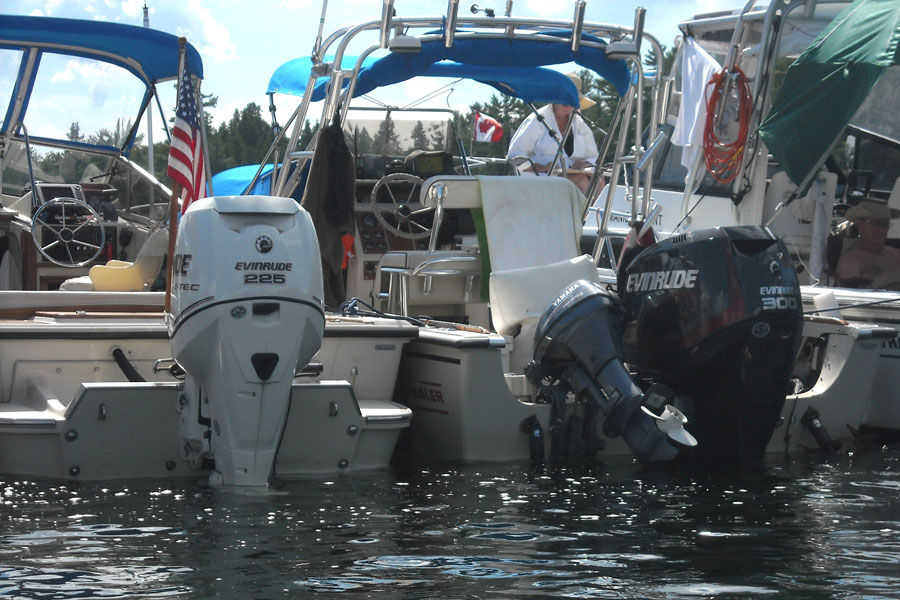 E-TEC outboard engines