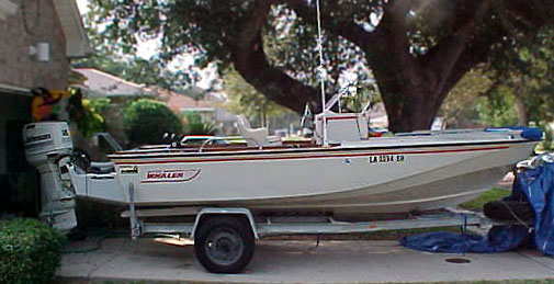 [Photo: 1985 Whaler 18 Outrage with Armstrong Bracket]