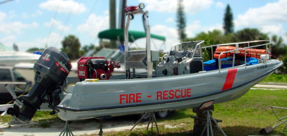 Photo: c.1973 Outrage 21 Fire and Rescue, view from Starboard