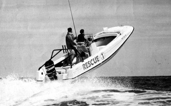 Photo: Boston Whaler 21 Outrage Rescue Boat