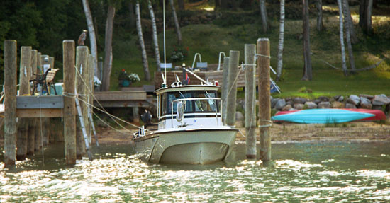 Image: Whaler 25 Frontier at Ironton on Lake Charlevoix