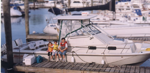 Photo: 1990 27 Walk Around at Dock