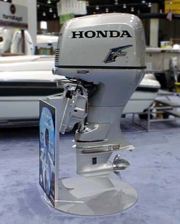 Photo: 2002 Honda 225-HP 4-stroke Outboard on display at Detroit Boat Show.