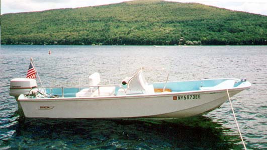 Photo: 1971 Whaler 16 Katama Profile in water