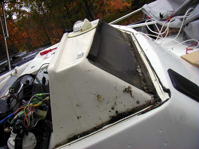 Photo: Walkaround 21 fixed windshield removed