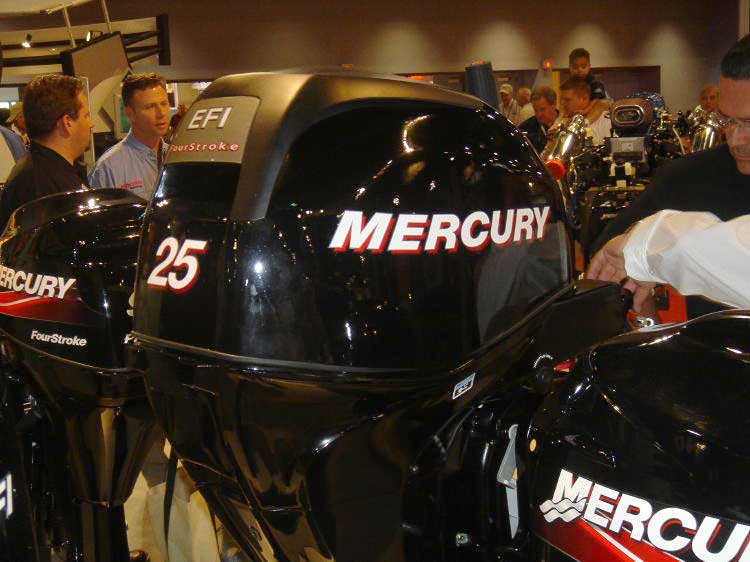 Photo: Mercury 25-HP EFI Four-stroke