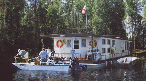 Photo: 1967 Whaler 16 Nauset on Lake Seul, Ontario