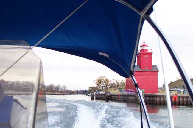 [Photo: Lake Michigan, Holland, Michigan harbor entrance, Lighthouse]