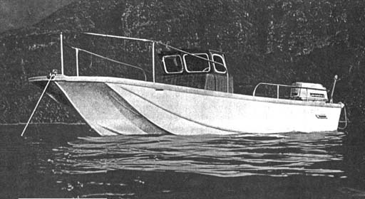 Photo: Whaler 16 Hull, front view