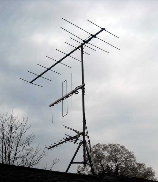 Photo: Antenna on mast.