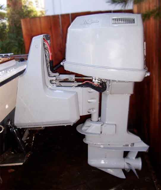 PHOTO: OMC Sea Drive Motor mounted on Boston Whaler OUTRAGE 18 Full Transom